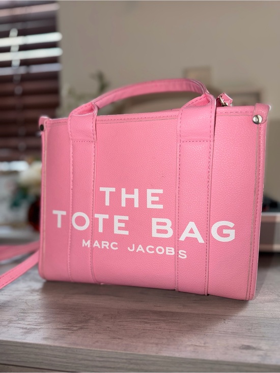 Marc Jacobs Handbags - Marc Jacobs The Leather Small Tote Bag in Pink with White Logo